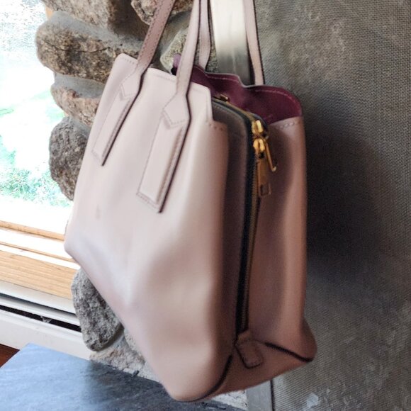 The Marc Jacobs Luxurious Taille Pale Pink Leather Tote Bag - Picture 6 of 16
